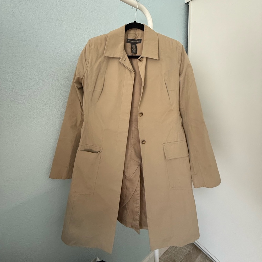 Banana Republic Tan Trench Coat Classic Style